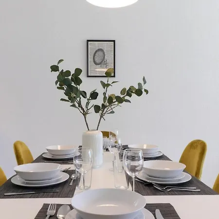 Apartament Ideally Located In *