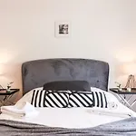 Ideally Located In Apartmán Martigny